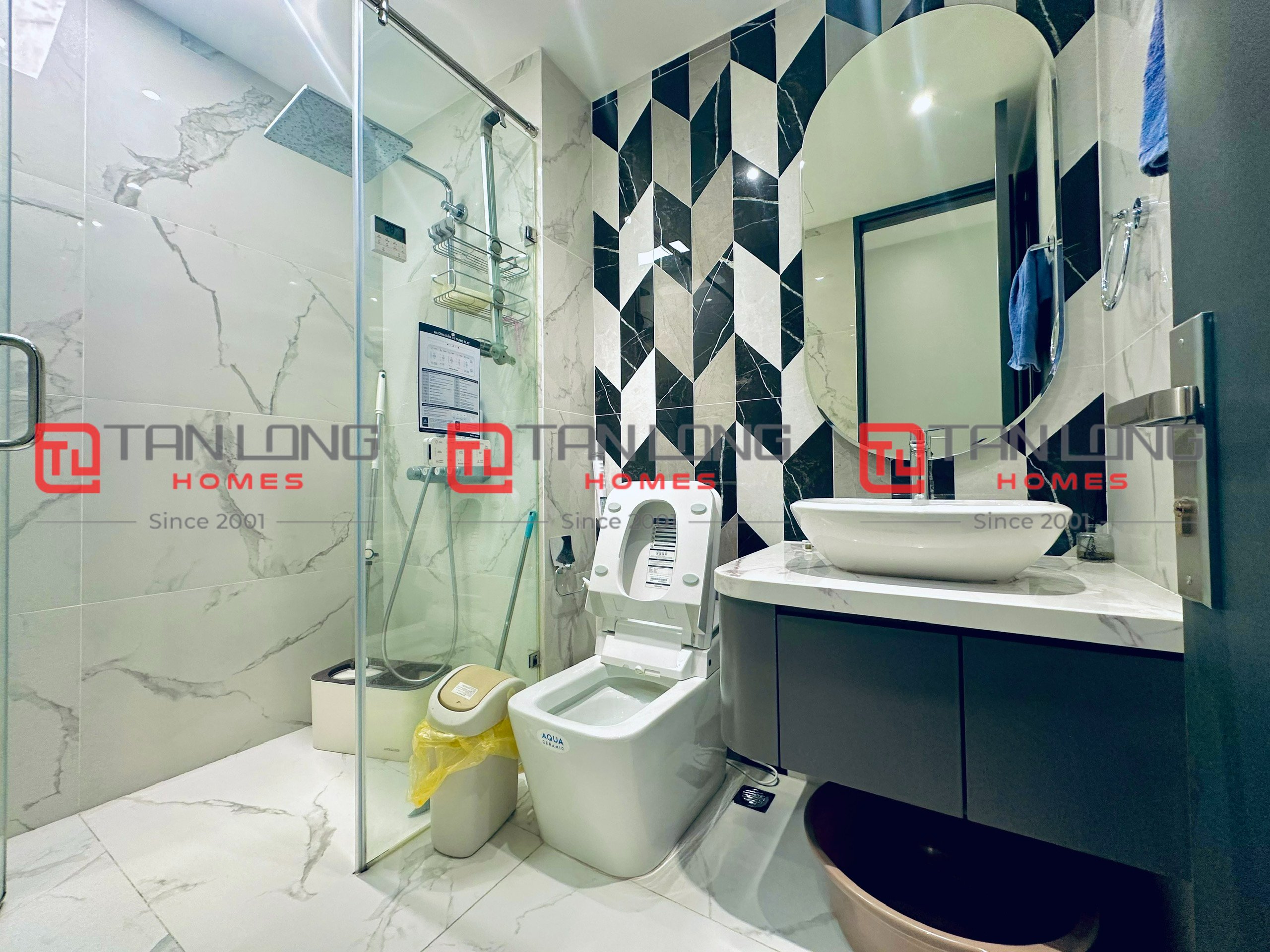 Cho thuê căn hộ Starlake 3 ngủ 113m2 full đồ tầng trung view thoáng tòa 901 10