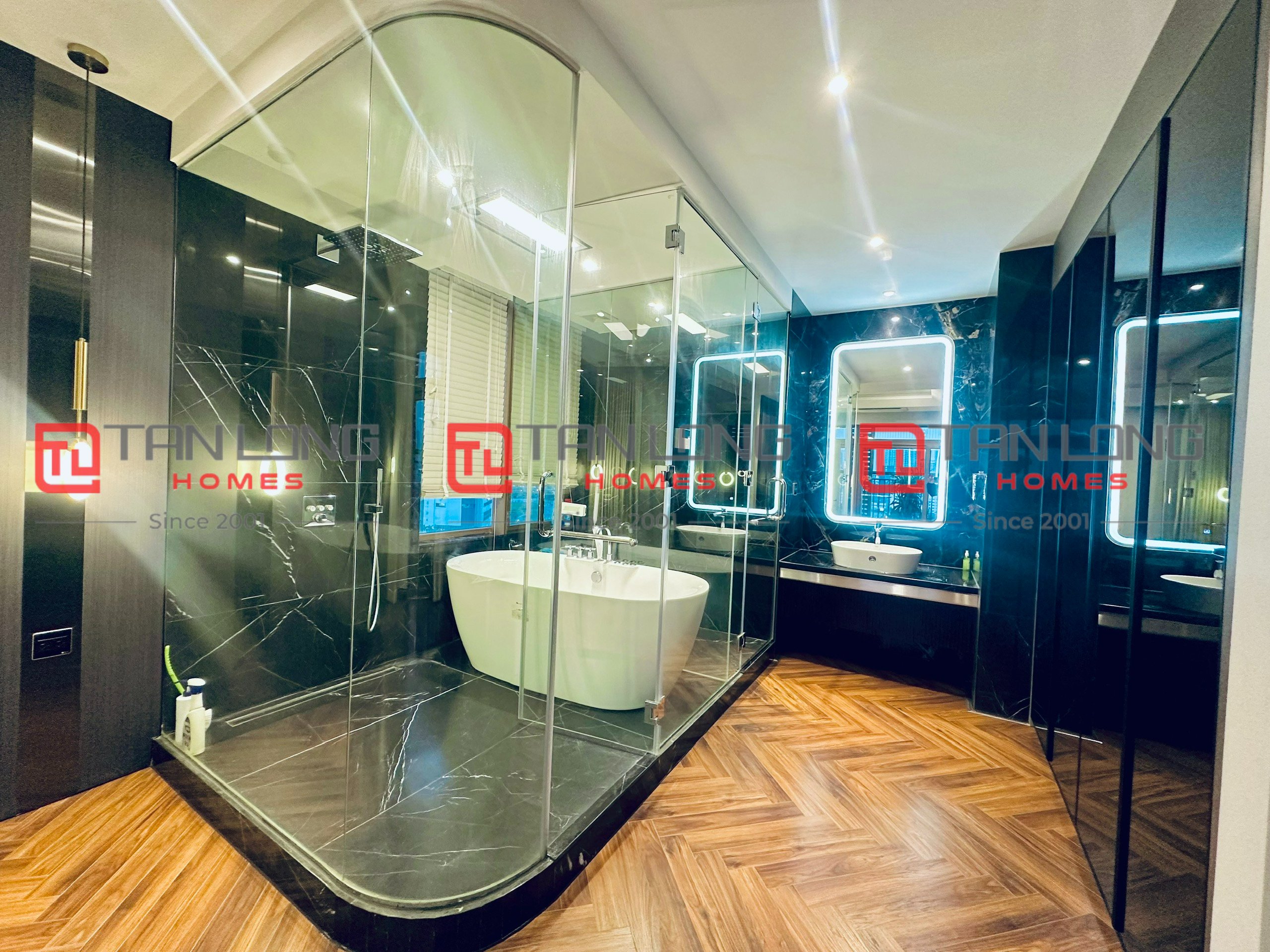 Cho thuê căn hộ Starlake 3 ngủ 113m2 full đồ tầng trung view thoáng tòa 901 11