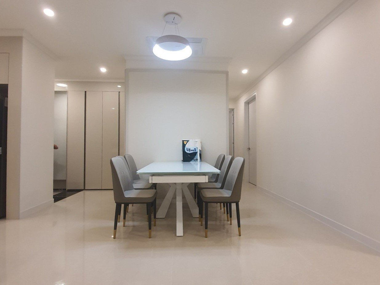 Cho thuê chung cư Starlake: 3PN/109,82m2 đồ cơ bản view biệt thự tại tòa 901B 6
