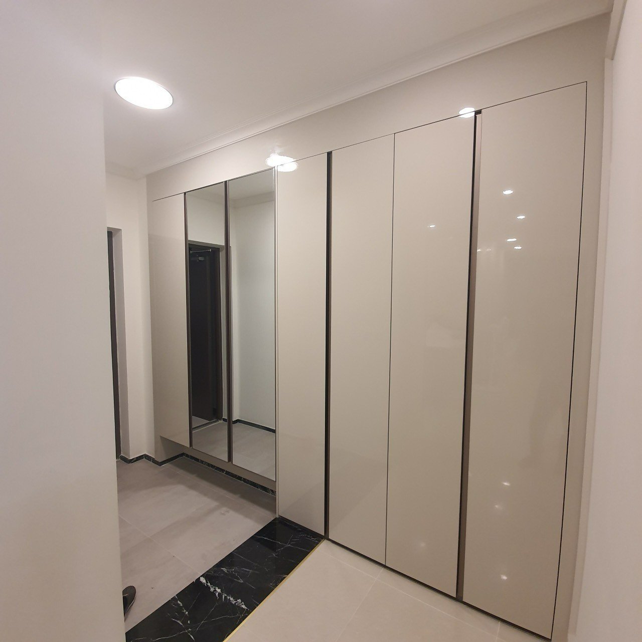 Cho thuê chung cư Starlake: 3PN/109,82m2 đồ cơ bản view biệt thự tại tòa 901B 7