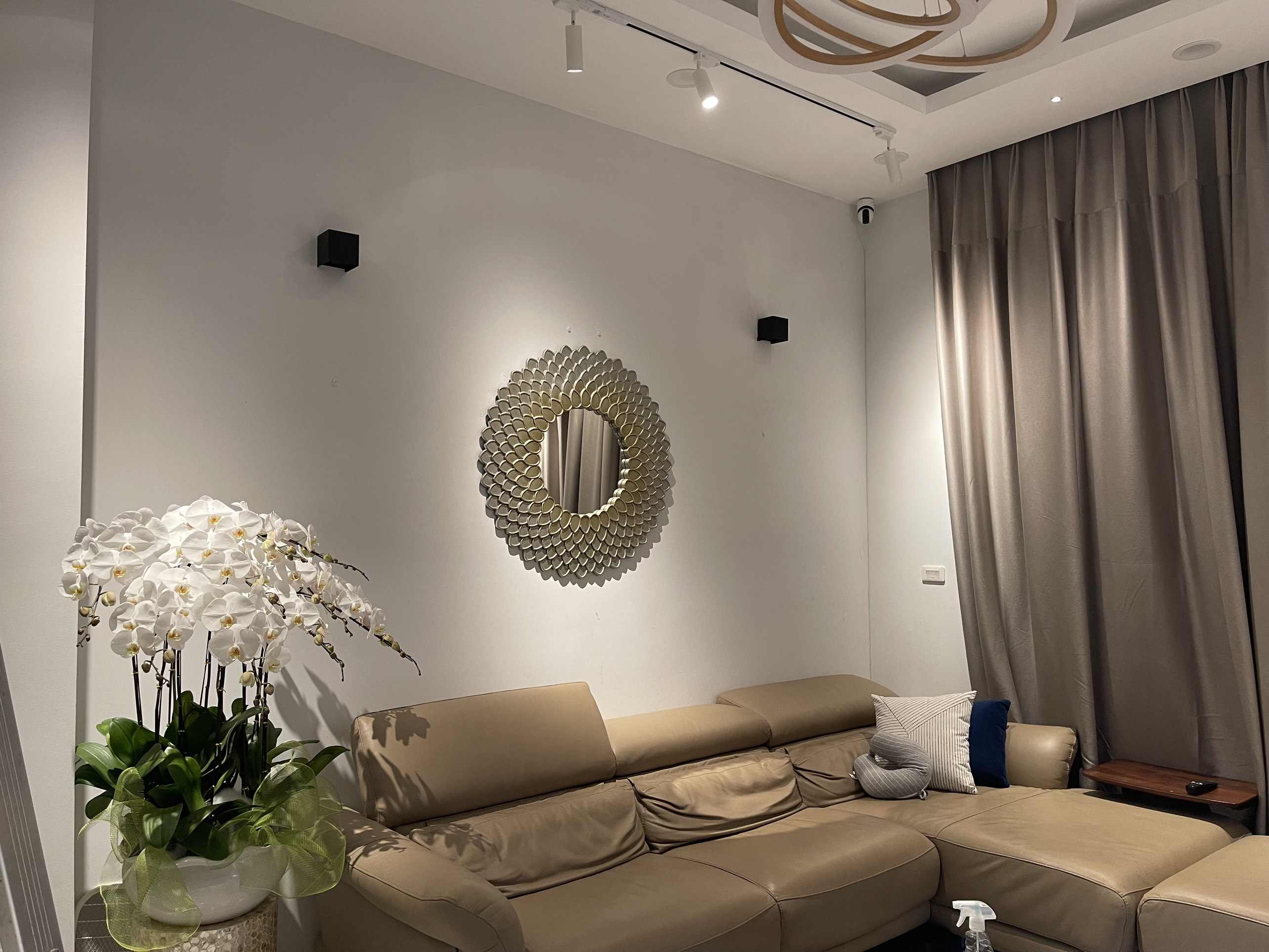 Cho thuê liền kề 132m2 4 phòng ngủ Starlake Tây Hồ giá 40 triệu 1