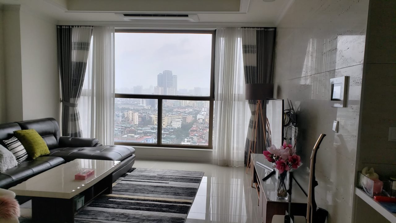 Cho thuê nhanh căn 3 ngủ 113m2 tầng cao view ngoại khu tại 901B Starlake 2