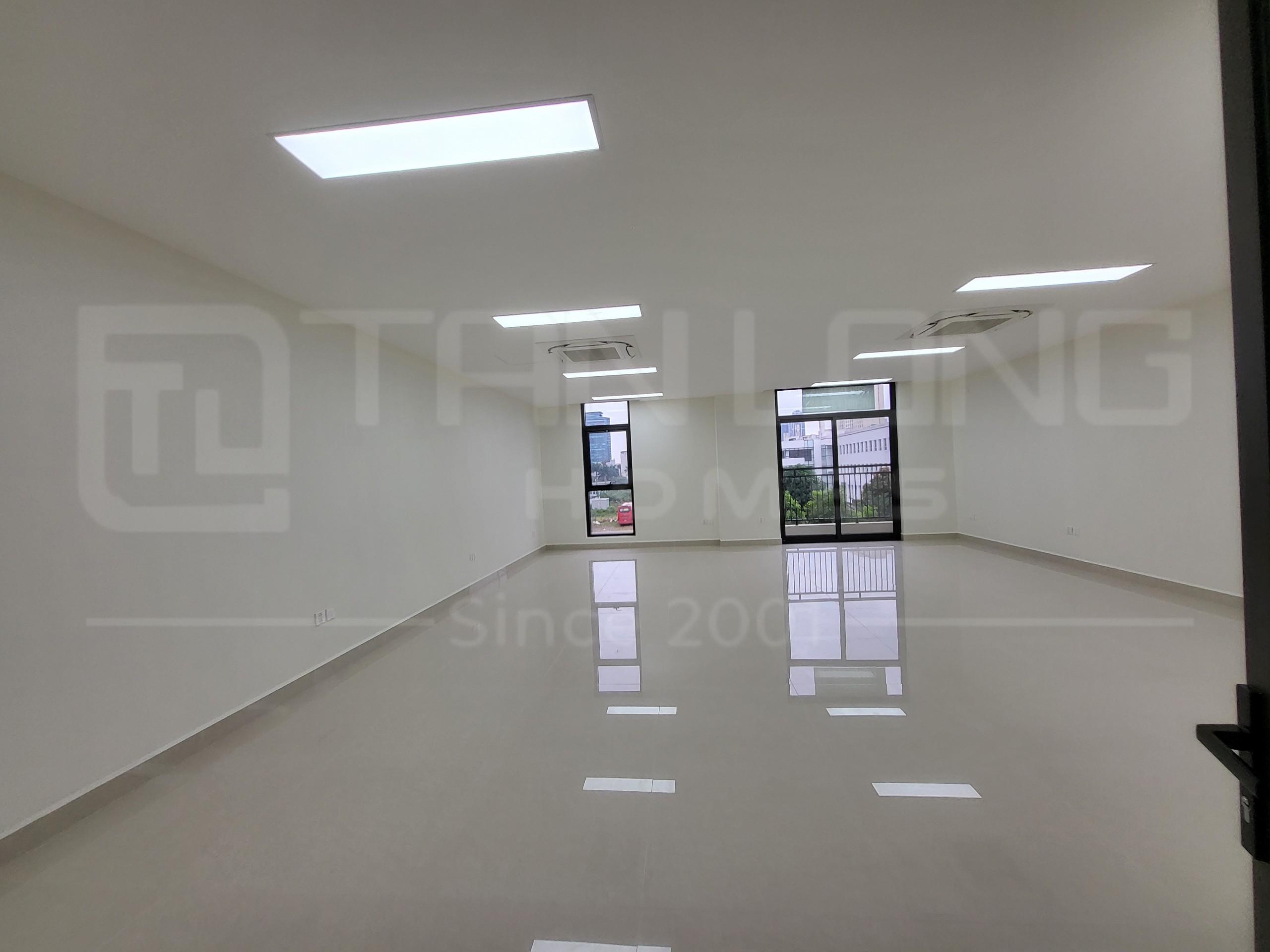 Cho thuê shophouse Starlake 144m2 x 5 tầng, thông sàn 3 tầng, có thang máy 6