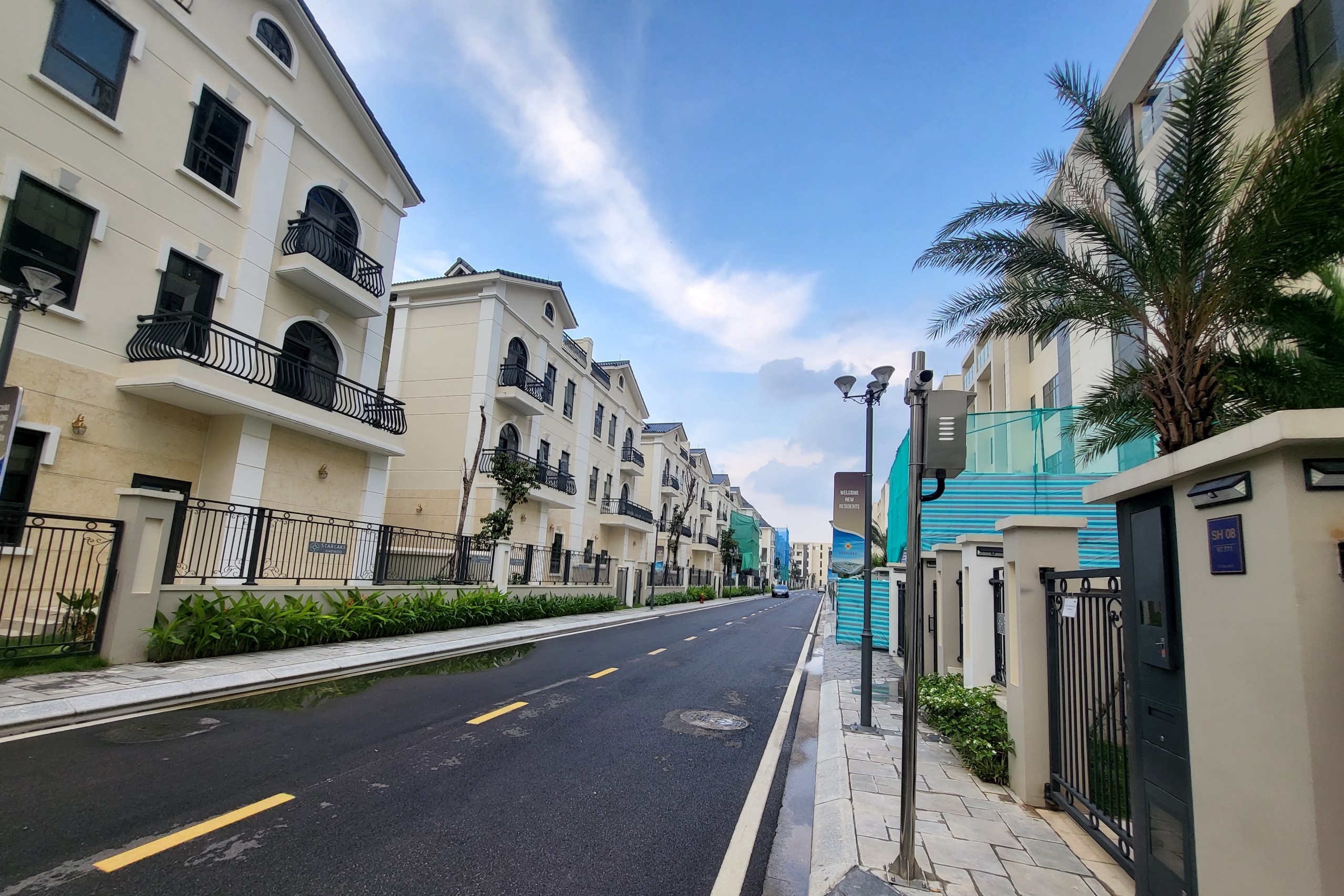 Cho thuê Shophouse Starlake K7: 172m2 hoàn thiện cơ bản, có thang máy 1