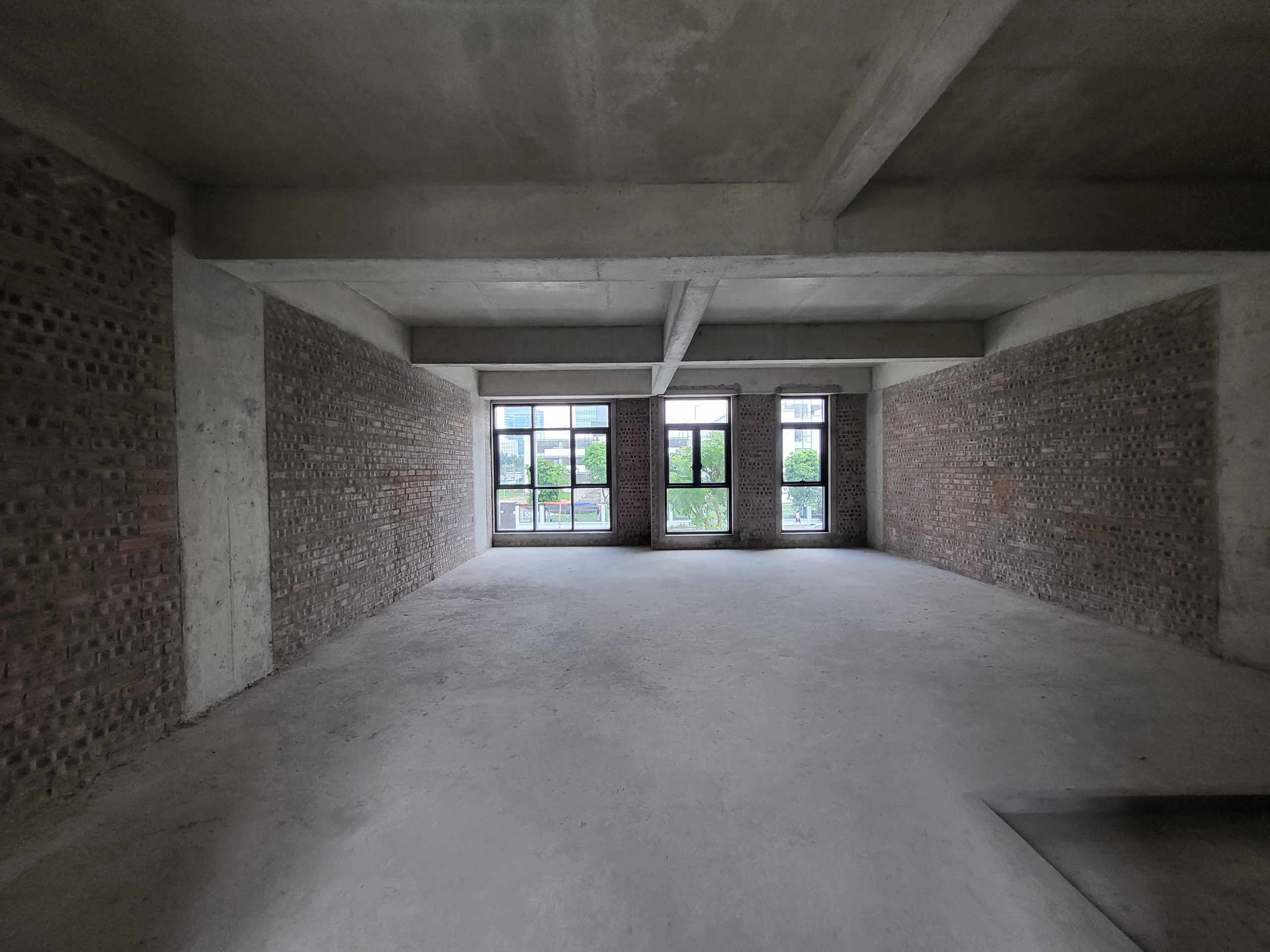 Cho thuê Shophouse Starlake K7: 172m2 hoàn thiện cơ bản, có thang máy 2