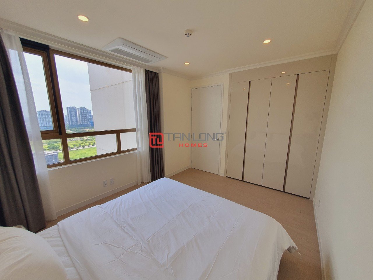 Cho thuê siêu phẩm view trực diện hồ 3PN/113,21m2 (Mẫu G) tòa 903B Starlake 8