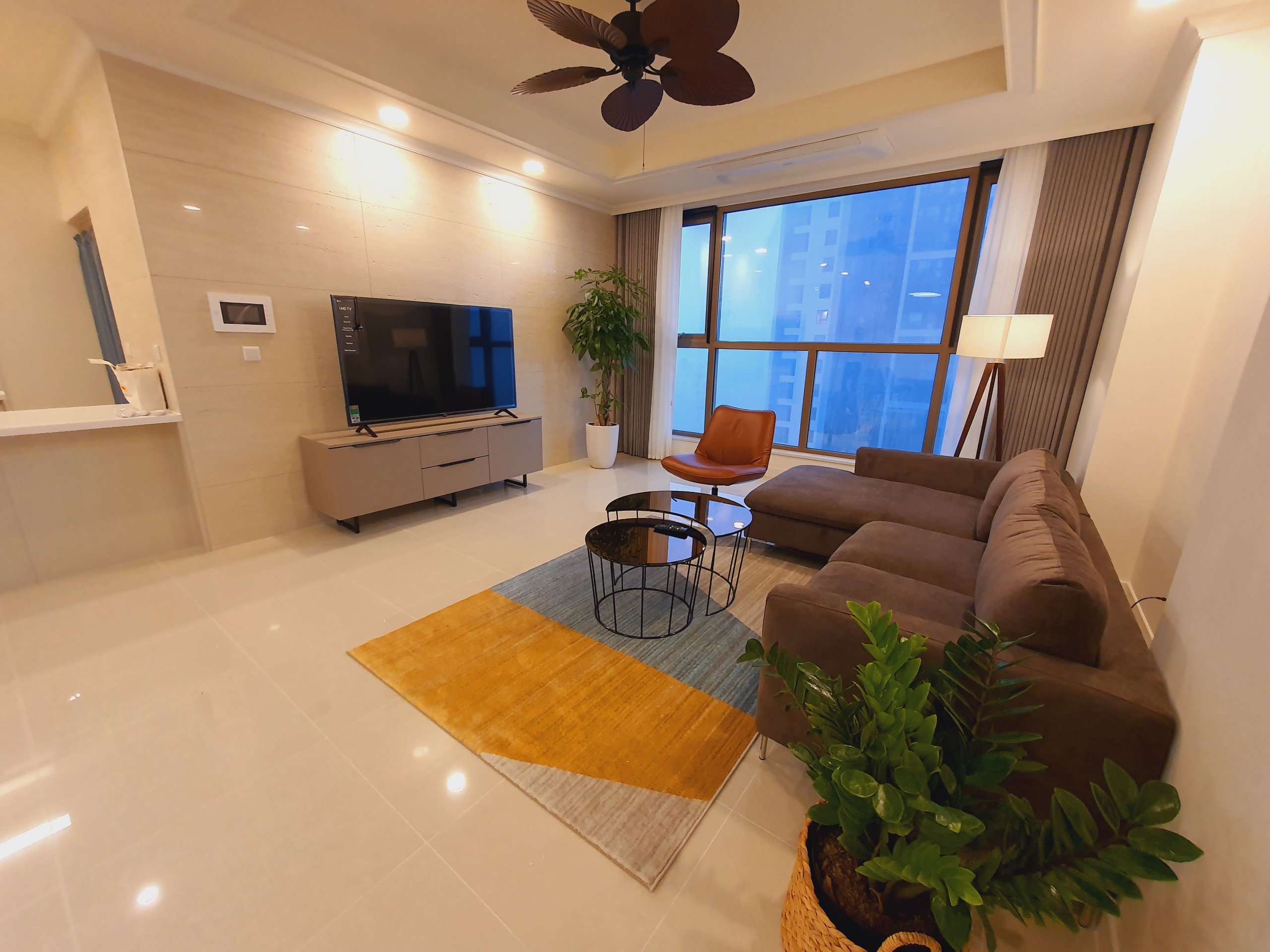 Chuyển nhượng căn 3PN/113m2 tầng trung tòa 903B Starlake Tây Hồ 1