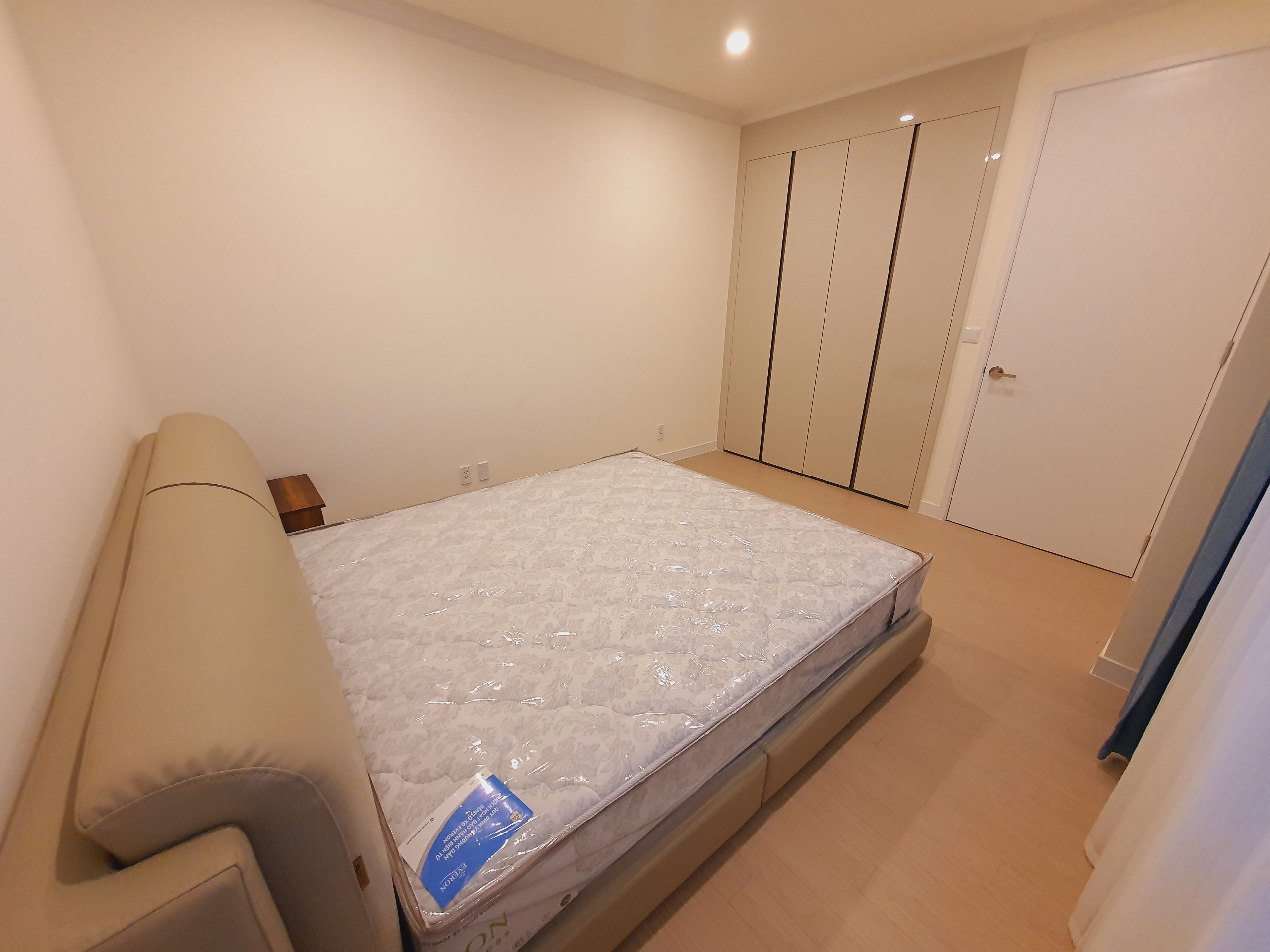 Chuyển nhượng căn 3PN/113m2 tầng trung tòa 903B Starlake Tây Hồ 9