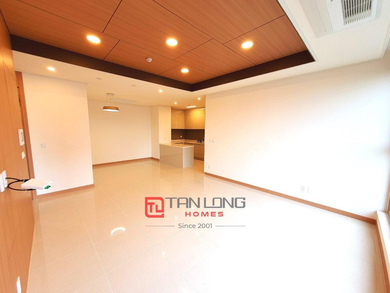 Chuyển nhượng căn hộ 2 ngủ 96m2 giá tốt, nhà mới chưa ở tòa 902 Starlake 2