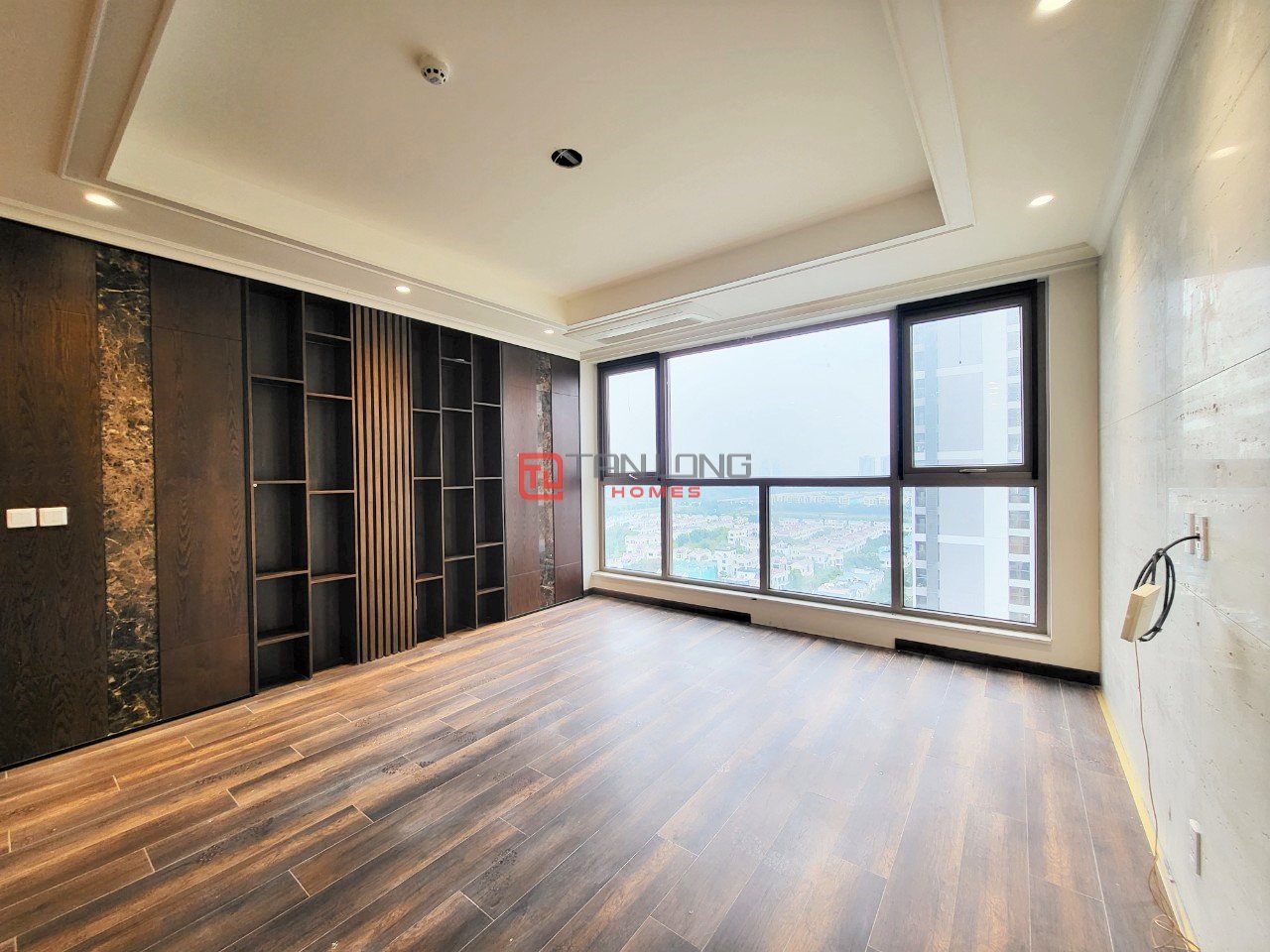 Chuyển nhượng nhanh căn hộ 3 ngủ 113,21m2 tầng cao view hồ tòa 901A Starlake 5
