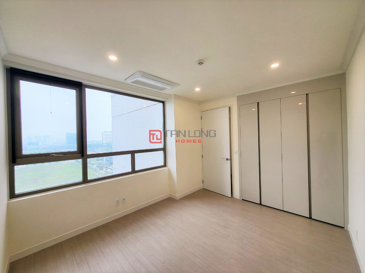 Chuyển nhượng nhanh căn hộ 3 ngủ 113,21m2 tầng cao view hồ tòa 901A Starlake 9