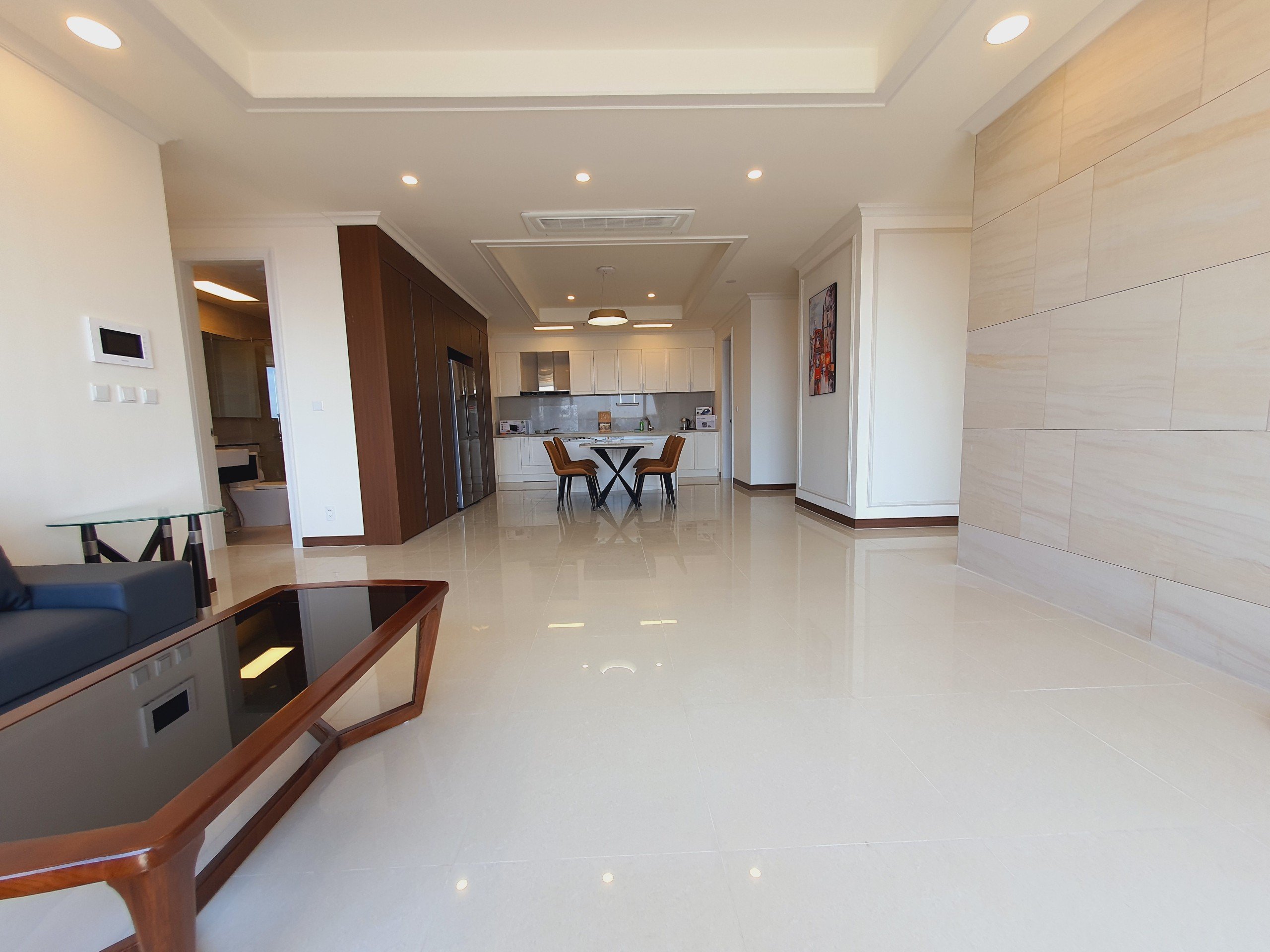 ĐẸP NHẤT STARLKE: Cho thuê căn K-177m2 | 4PN full đồ mới tầng cao tòa 902 3