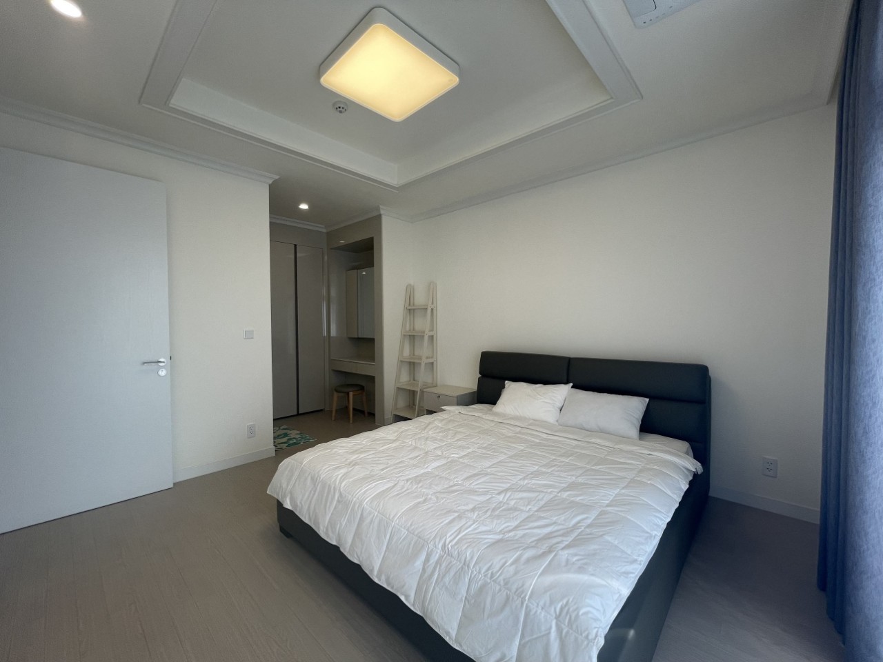 GIÁ RẺ NHẤT 3PN STARLAKE: Cho thuê căn 110m2 full đồ mới đẹp tòa 901 12