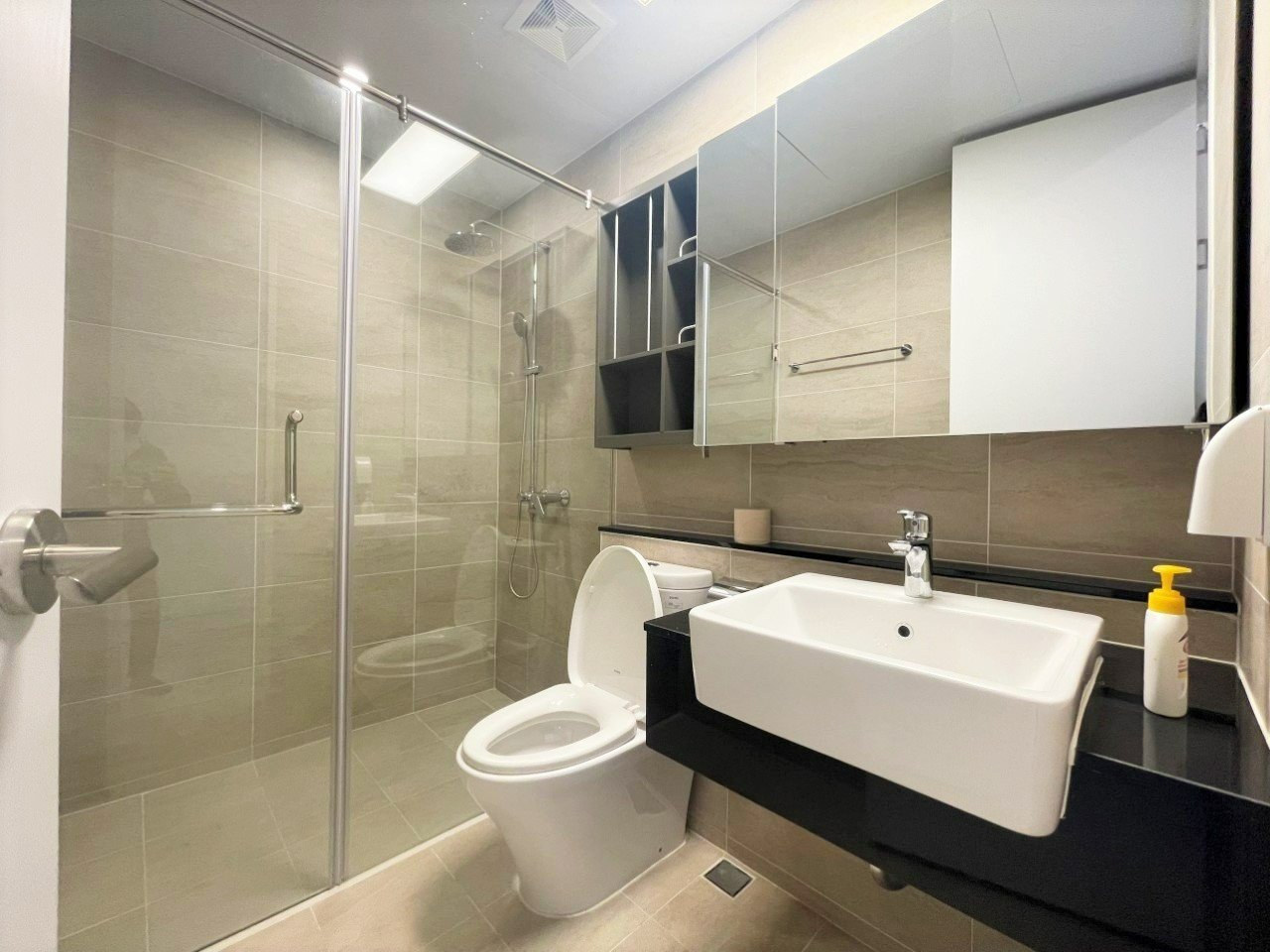 GIÁ RẺ NHẤT! Cho thuê căn 3PN/110m2 full đồ mới tại 901 Starlake 12