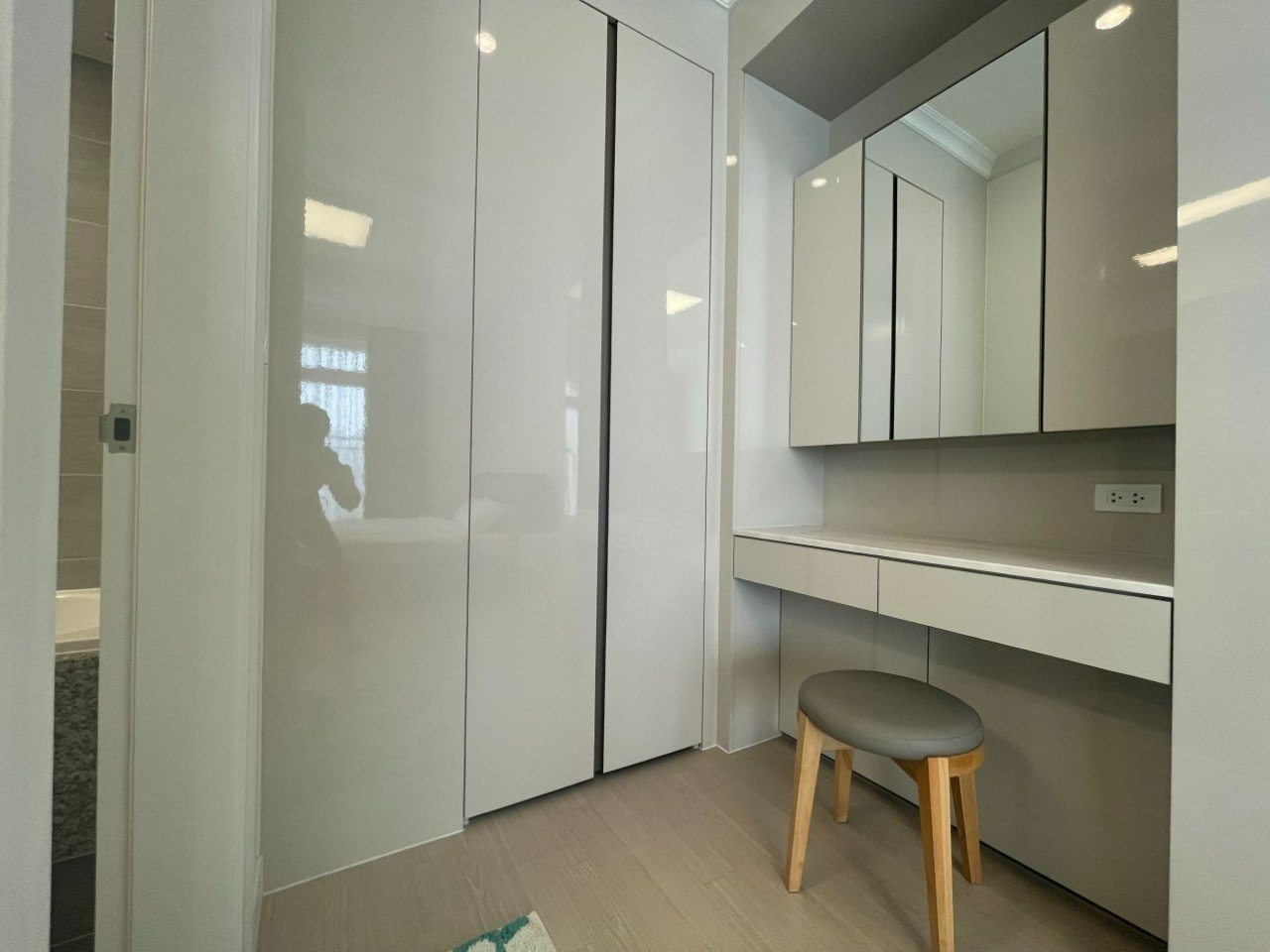 GIÁ RẺ NHẤT! Cho thuê căn 3PN/110m2 full đồ mới tại 901 Starlake 7