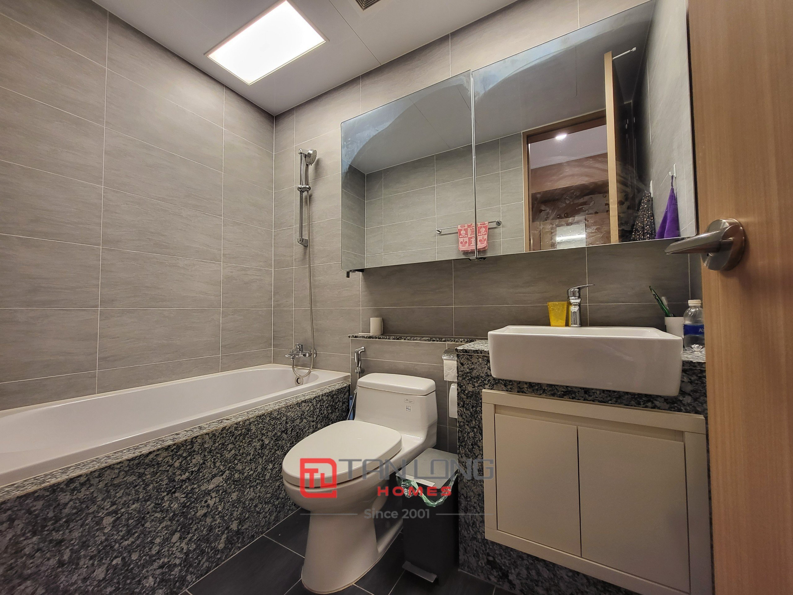 Giảm giá 400 triệu! Bán căn 101m2 loại căn 2PN rộng nhất tại Starlake 7