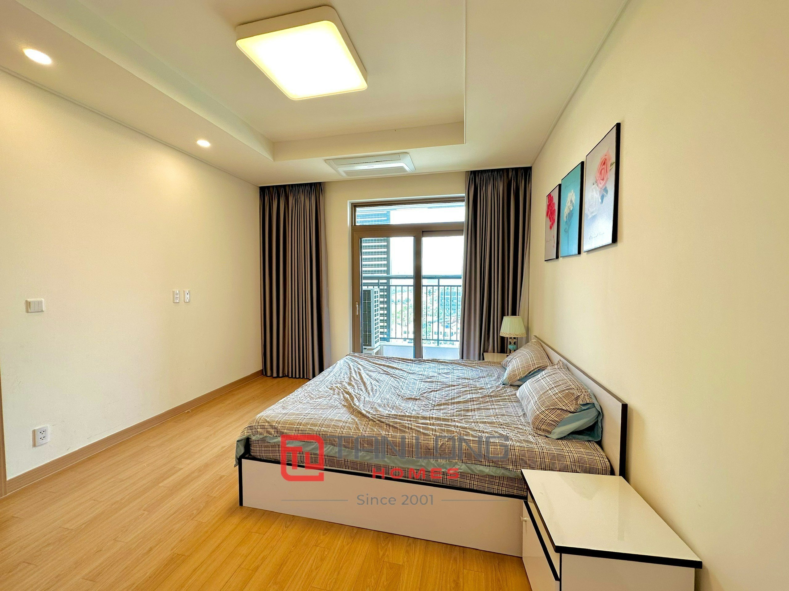 Giảm giá 50$ khi thuê căn 2PN/91m2 full đồ view biệt thự tại 902 Starlake 12