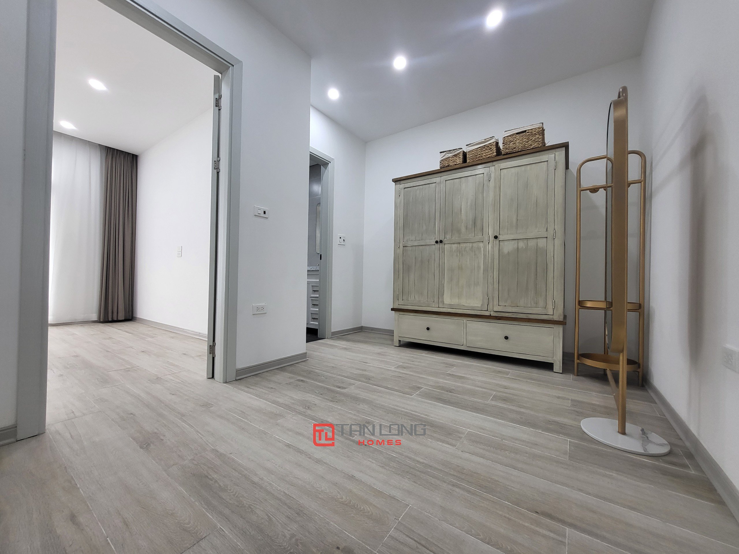 Hàng siêu hot! Cho thuê biệt thự GĐ1 hoàn thiện 132m2 x 4 tầng full đồ mới Starlake 11