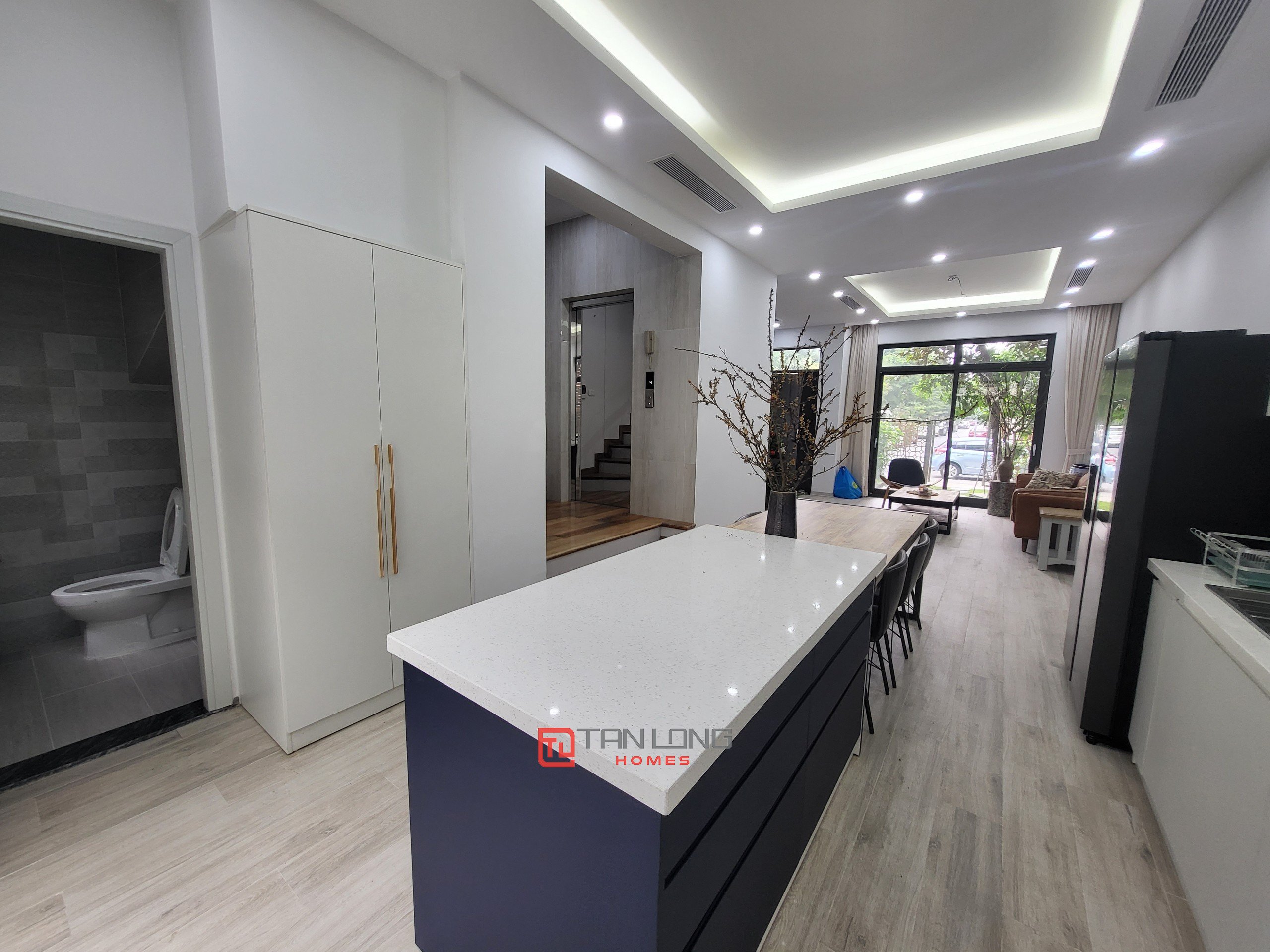 Hàng siêu hot! Cho thuê biệt thự GĐ1 hoàn thiện 132m2 x 4 tầng full đồ mới Starlake 4