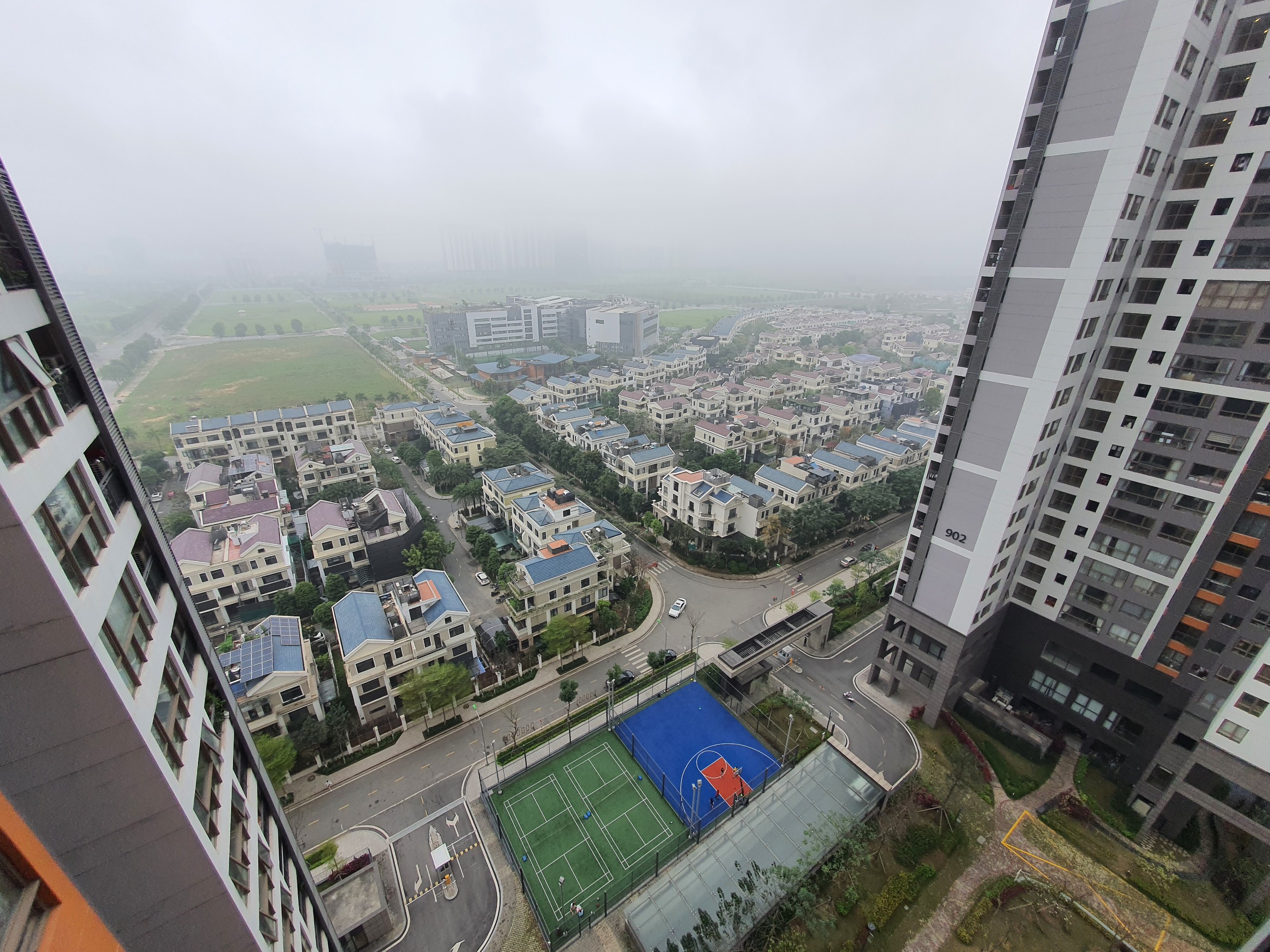 Cho thuê căn hộ 3PN tầng cao view đẹp tòa 901B chung cư Starlake