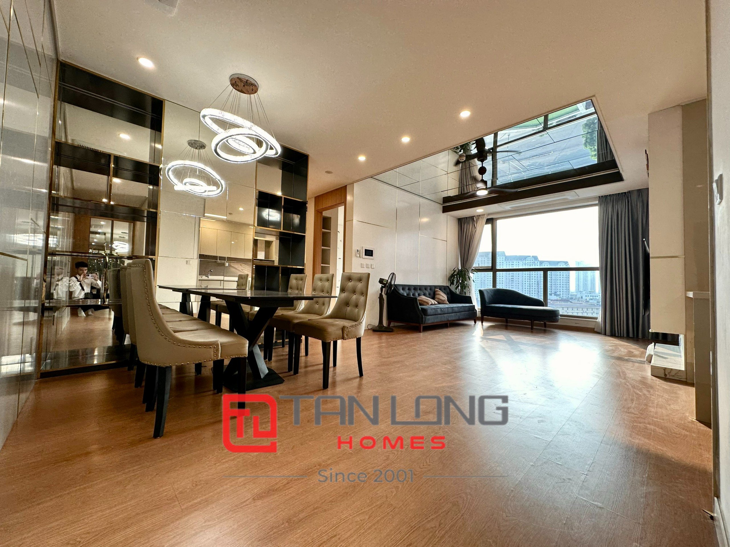MỚI NHẤT! Cho thuê căn D3-101m2 | 2PN tầng trung view nội khu tòa 901 Starlake 4