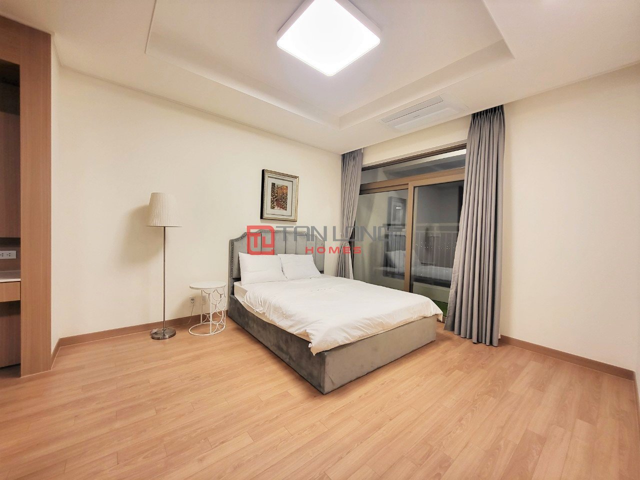 NHÀ ĐẸP - GIÁ TỐT! Cho thuê căn 2 ngủ 91m2 full đồ đẹp tòa 902 Starlake 5