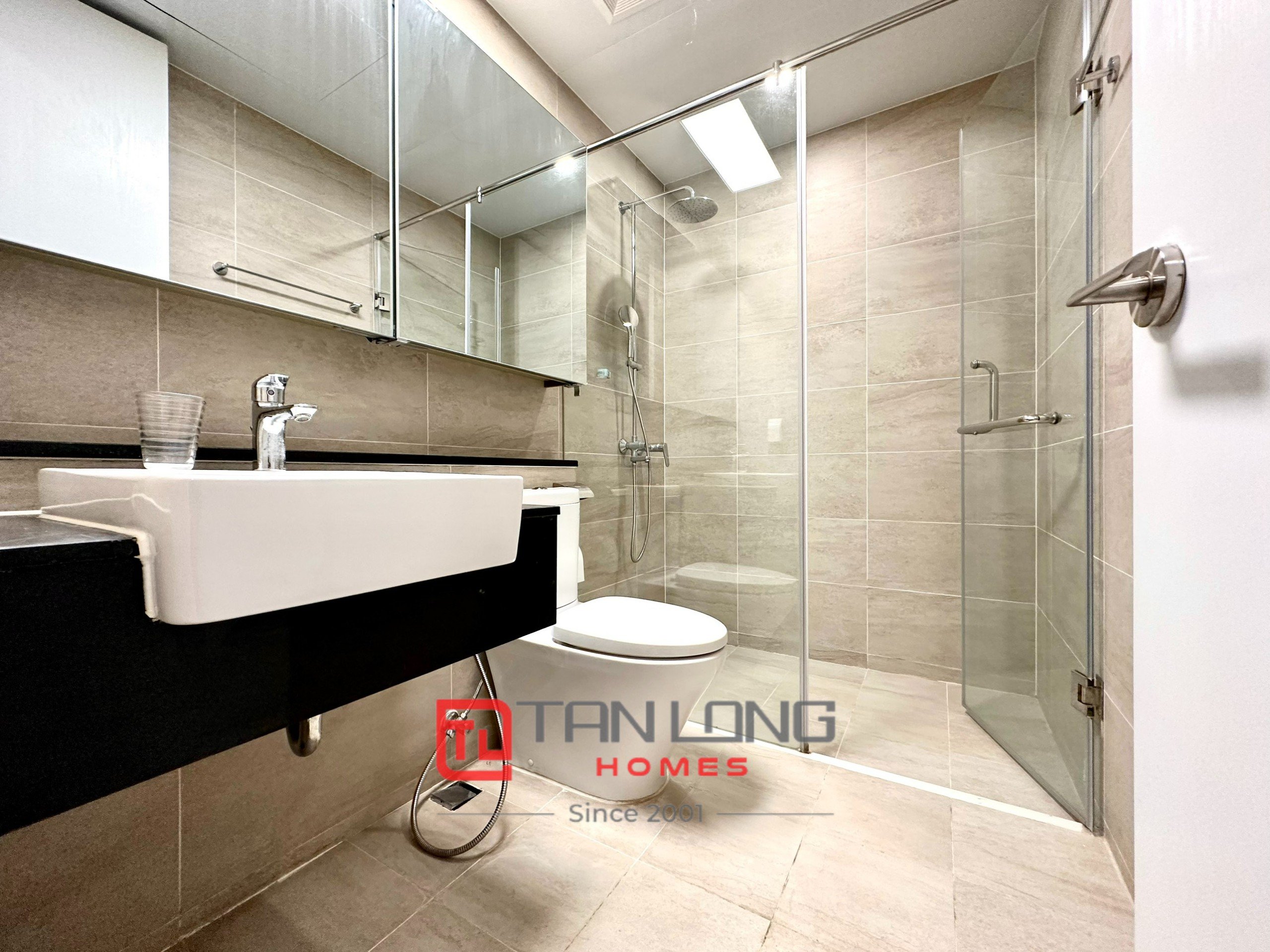 Rẻ nhất tại Starlake! Cho thuê 3 ngủ 110m2 mới nguyên bản giá chỉ 30 triệu/tháng 12