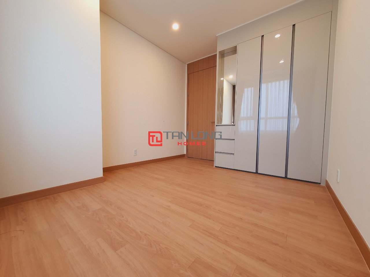 Sẵn căn hộ cho thuê tòa 901 Starlake: 2PN/101m2 mới nguyên bản view thành phố 12