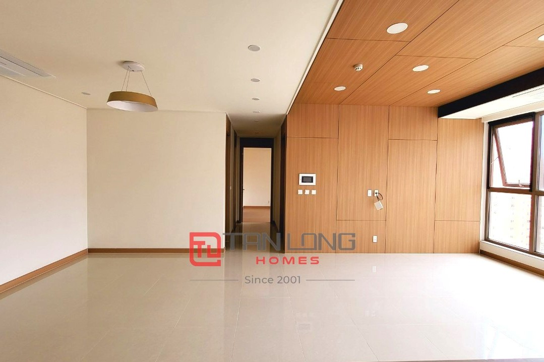 Bán căn hộ 2 ngủ 101m2 tầng cao view hồ tòa 903 Starlake