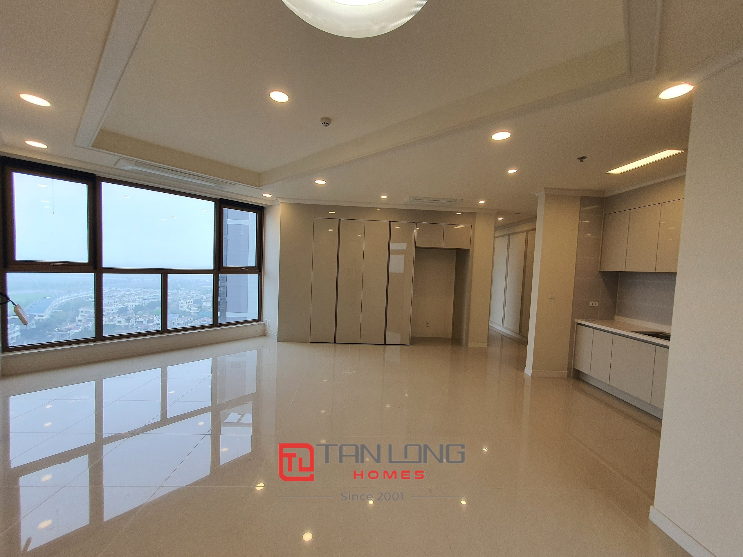 Cho thuê căn hộ 3PN/109,8m2 đồ cơ bản view biệt thự đẳng cấp tòa 901 Starlake