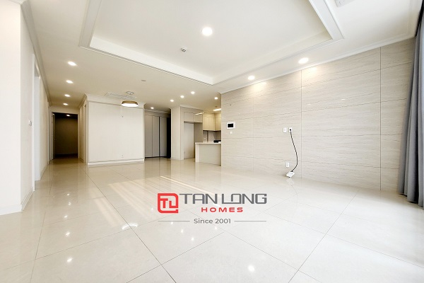 Cho thuê căn hộ cao cấp 3PN 113m2 tầng cao view nội khu, đồ cơ bản 903 Starlake