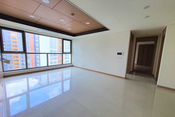 Cho thuê căn hộ cao cấp Starlake 2 ngủ 98m2 trục C view Hồ, mới nguyên bản