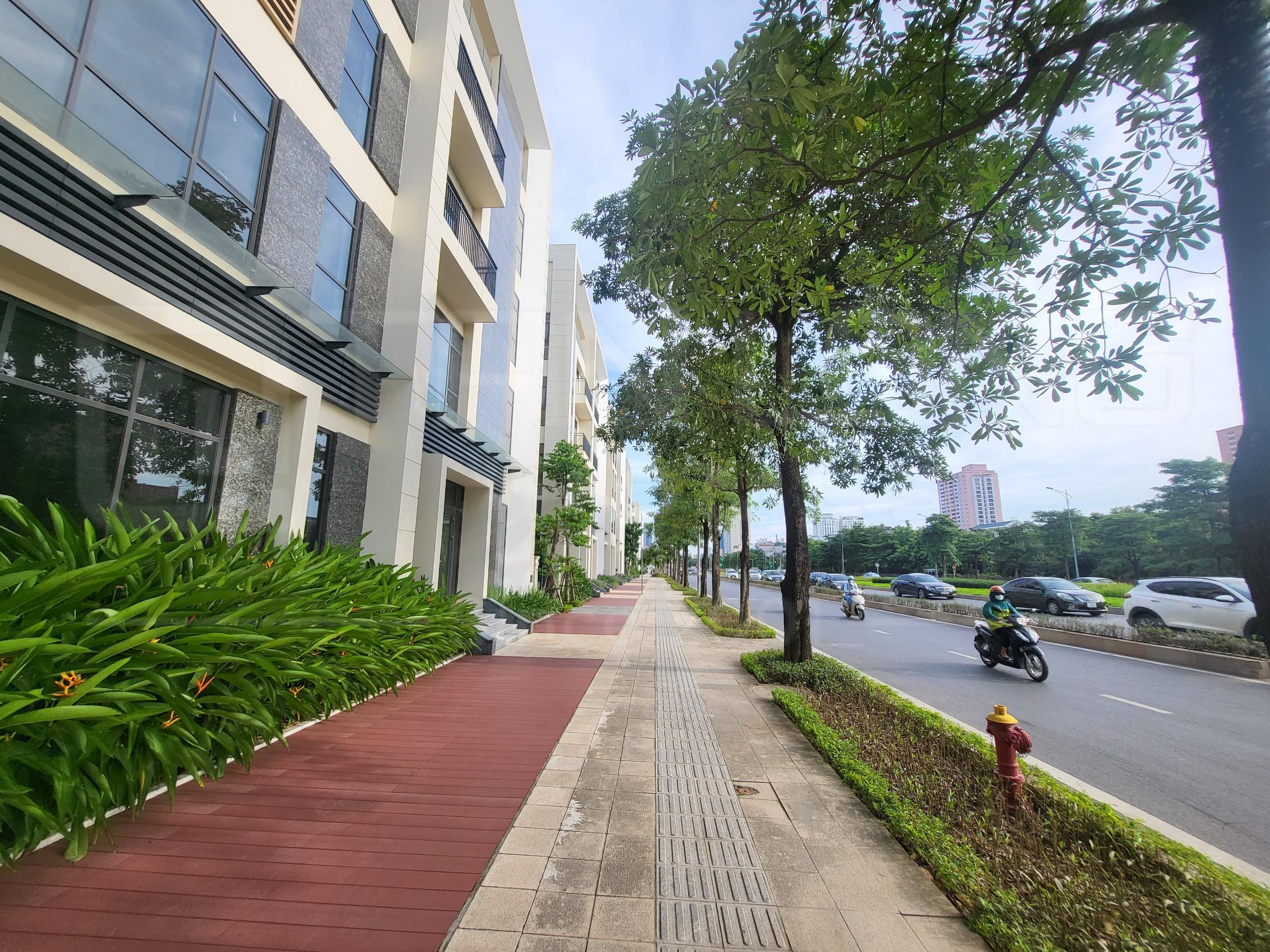 Cho thuê shophouse Starlake 144m2 x 5 tầng, thông sàn 3 tầng, có thang máy